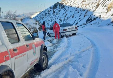 هشدارهای هلال احمر برای شرایط برفی/ آماده‌باش امدادگران تا پایان بارش‌ها