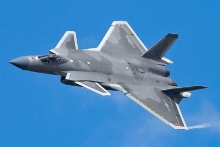 F-35 آمریکایی یا J-20 چینی/ آسمان در سیطره کدام جنگنده نسل پنجم است؟/ عکس