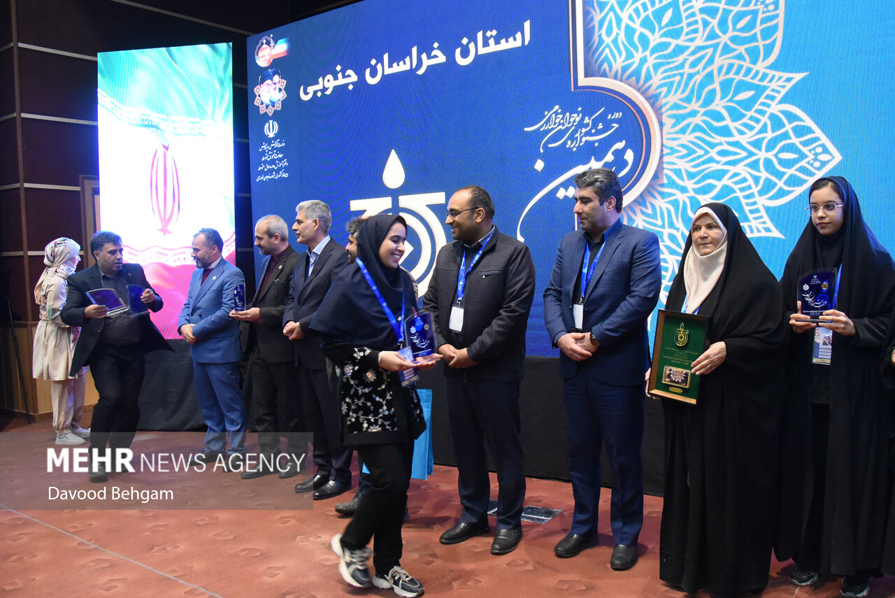 حضور بیش از ۲ میلیون دانش آموز در مرحله مدرسه ای جشنواره خوارزمی - خبرگزاری وبگردی | اخبار ایران و جهان