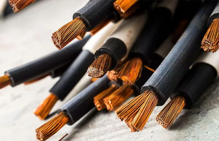 چگونه سیم و کابل مناسب محیط های خاص را انتخاب کنیم؟ راهنمای کامل و تجربه شخصی