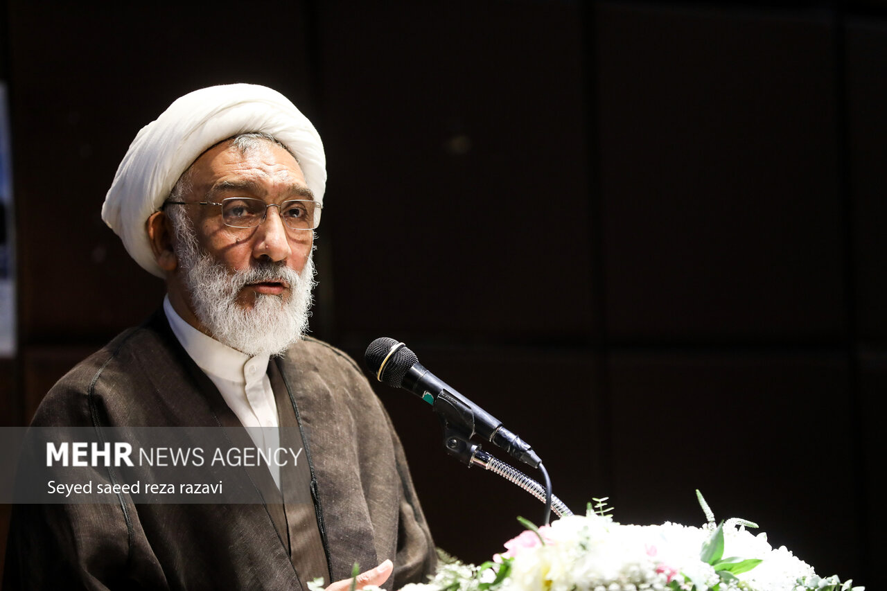 پورمحمدی: مذاکره باید همراه با عزت و قدرت باشد - خبرگزاری وبگردی | اخبار ایران و جهان